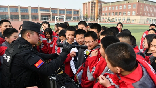  加强安全教育   提升自保能力